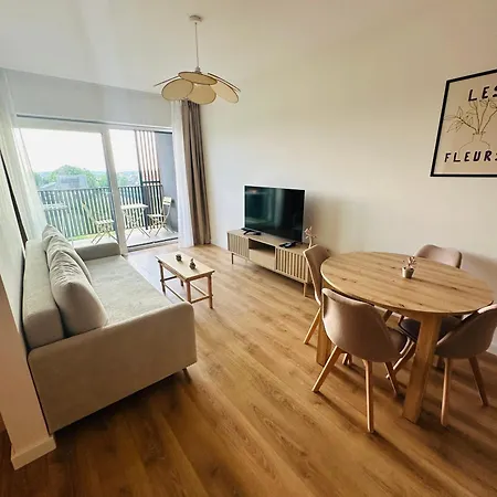 アパート Flat タルノフスキェ・グルィ